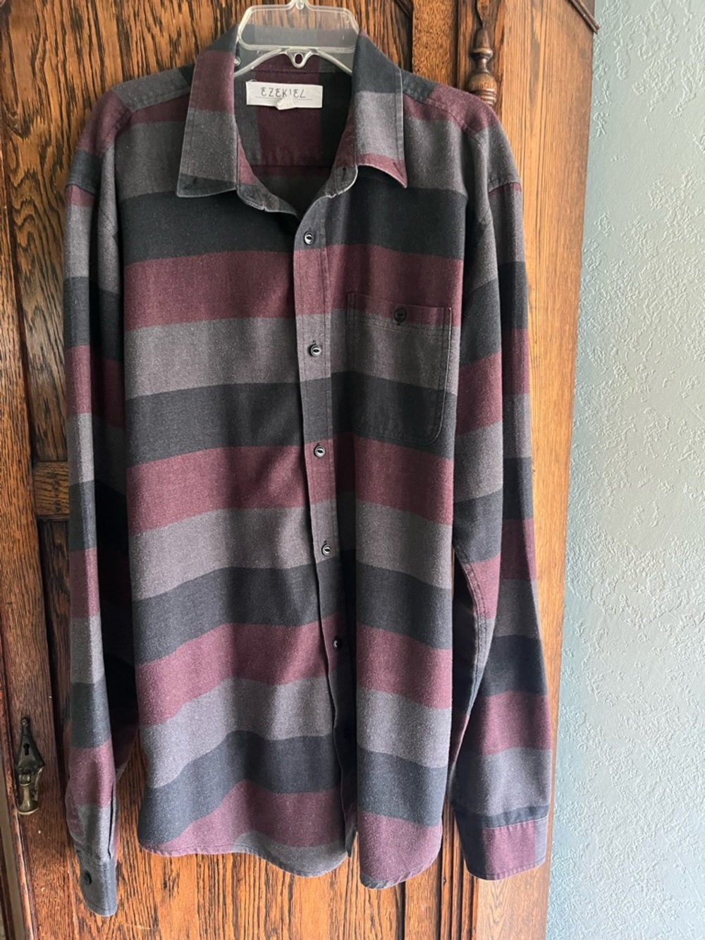 Ezekiel long sleeve shirt Wide-Stripe Button-Up in Burgundy, Gray & Black XL